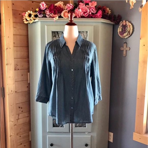 GLORIA VANDERBILT DENIM TOP w/Button Up Sleeve NWT - Picture 6 of 6